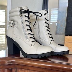 GBG Los Angeles Cream Lace-Up Boots